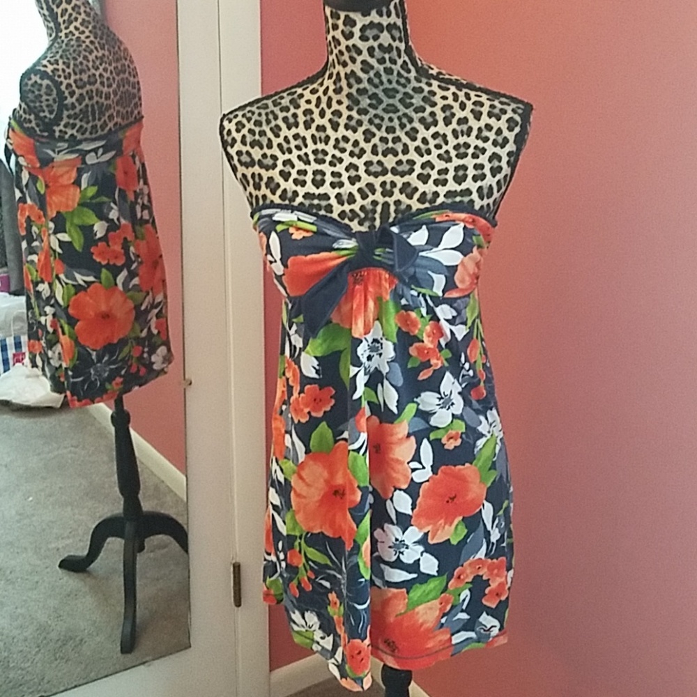 Hollister flower dress